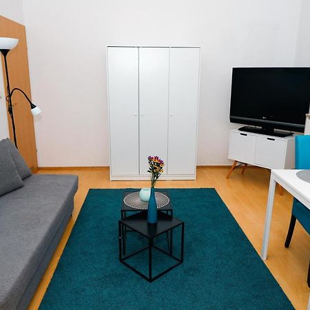 Ruhiges Terrassen Apartment Viena Exterior foto